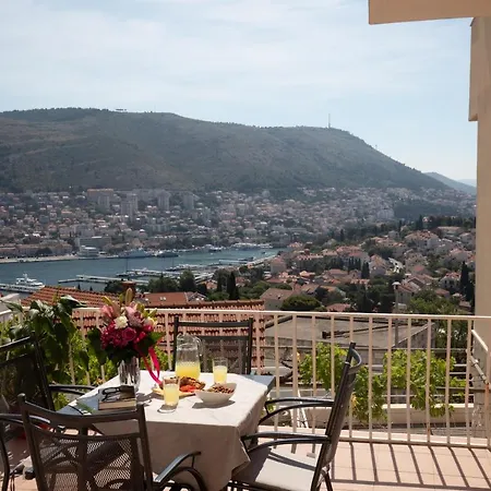 Mirna Apartment *