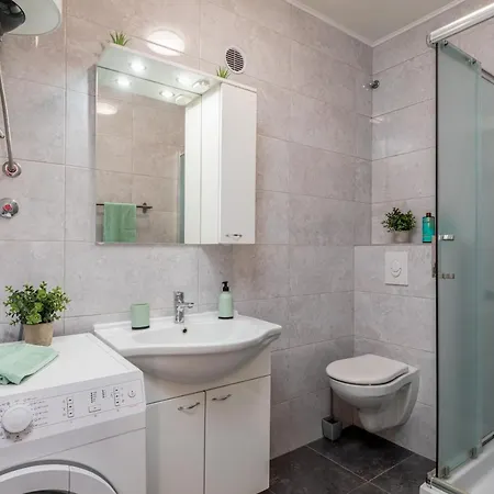 Mirna * ドゥブロブニク