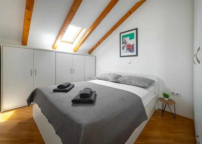Apartamento Mirna *